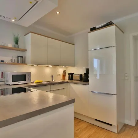 Blanker Hans 03 - דירה *