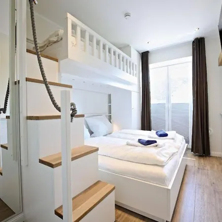 Blanker Hans 03 - * Wangerooge